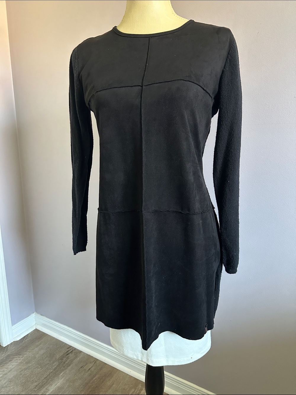 Rudsak Black Long-Sleeve Panel Shift Top